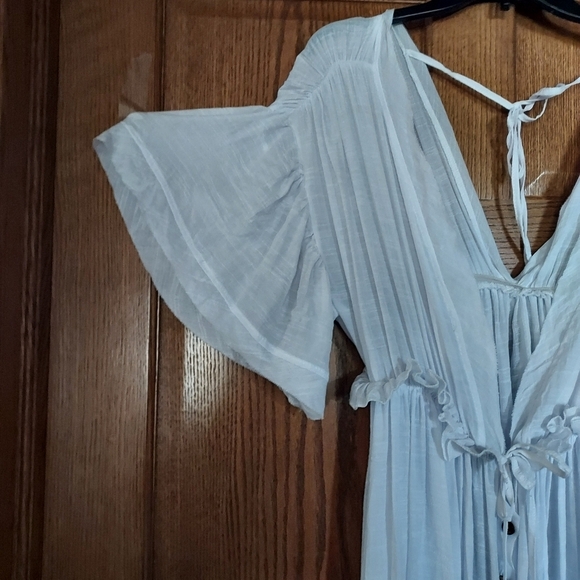Elegant White Bathing Suit Cover-up Size 12 - Picture 2 of 7